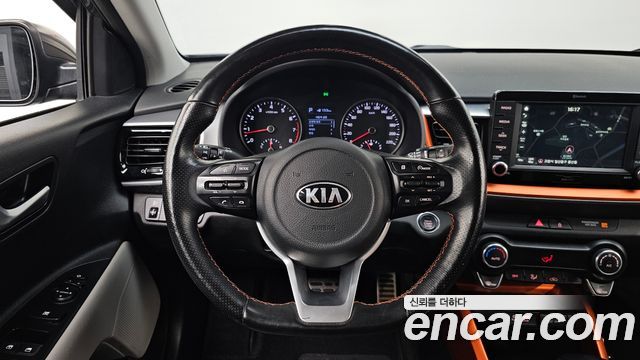 Kia Stonic 2018 — photo 19