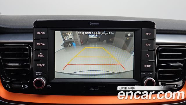 Kia Stonic 2018 — photo 21