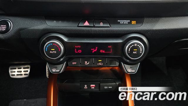 Kia Stonic 2018 — photo 23