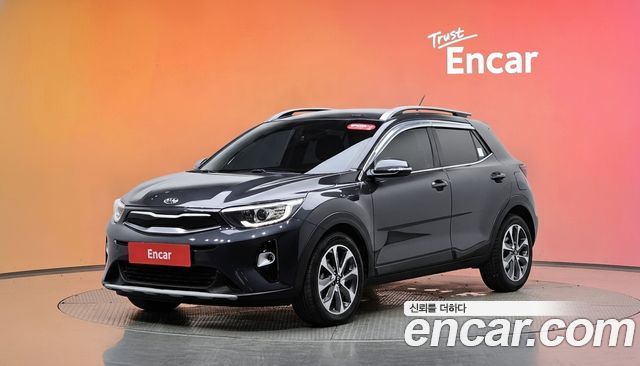 Kia Stonic 2018 — photo 1