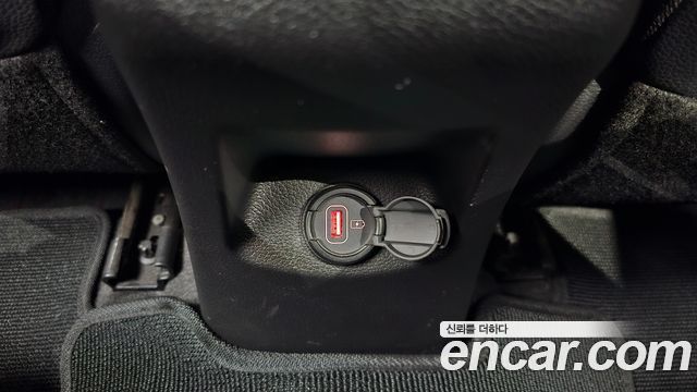 Kia Stonic 2018 — photo 29