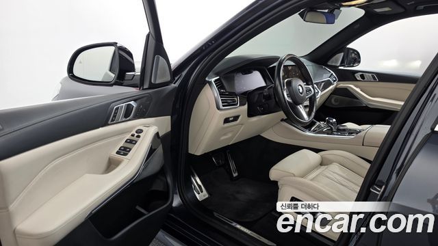 BMW X5 2022 — photo 13