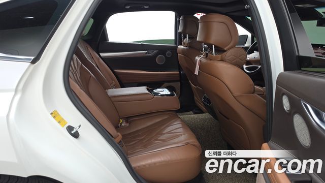 Genesis G80 2021 — photo 17