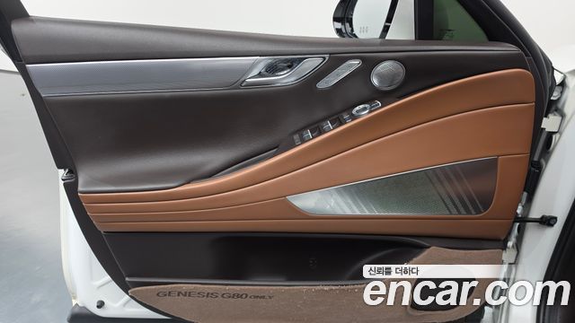 Genesis G80 2021 — photo 14