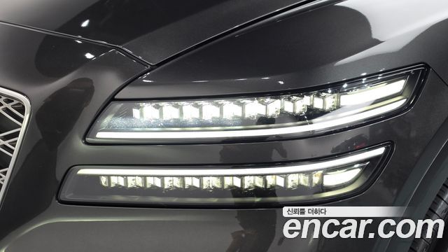 Genesis GV80 2024 — photo 8