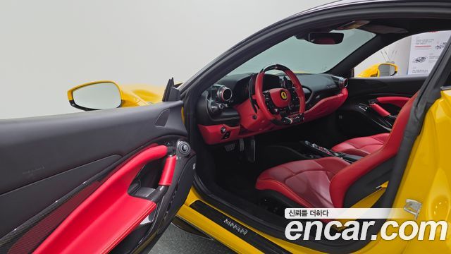 Ferrari F8 2020 — photo 10