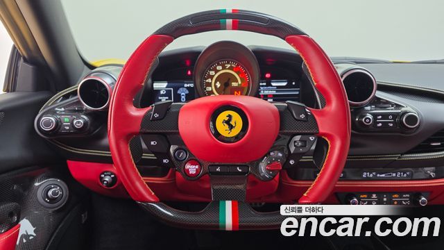 Ferrari F8 2020 — photo 13