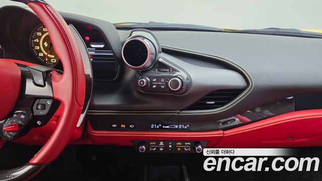 Ferrari F8 2020 — photo 14