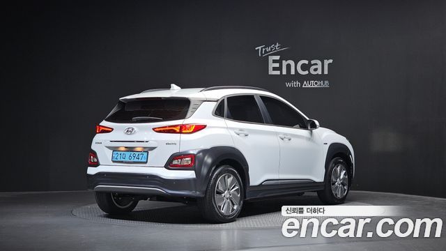 Hyundai Kona 2020 — photo 2