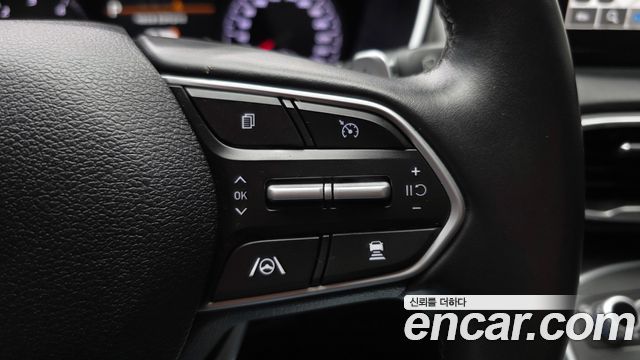 Hyundai Santafe 2023 — photo 22