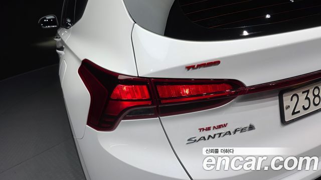 Hyundai Santafe 2023 — photo 9