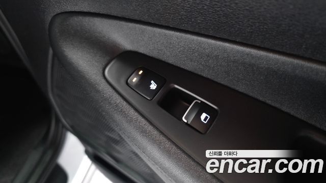 Hyundai Santafe 2023 — photo 27
