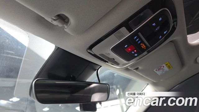 Hyundai Santafe 2023 — photo 30