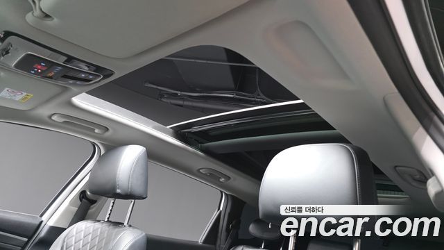 Hyundai Santafe 2023 — photo 31