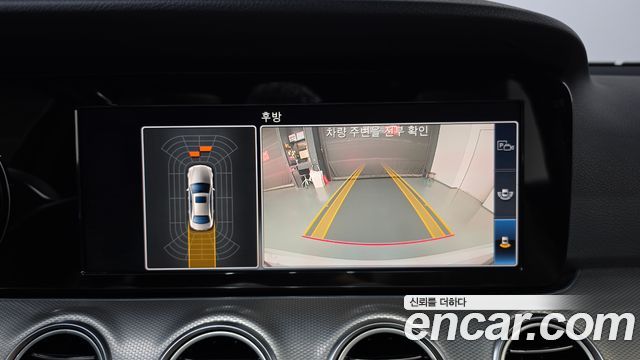 Mercedes-Benz E-Class 2019 — photo 20