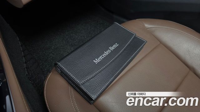 Mercedes-Benz E-Class 2019 — photo 21