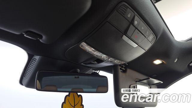 Mercedes-Benz E-Class 2019 — photo 28