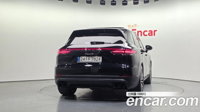 Porsche Cayenne 2021 — photo 4
