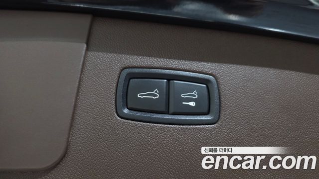Porsche Cayenne 2021 — photo 28
