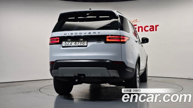Land Rover Discovery 2017 — photo 4