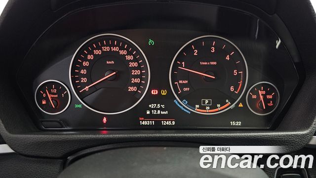 BMW 3-Series 2016 — photo 8