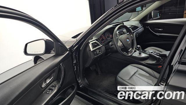 BMW 3-Series 2016 — photo 10