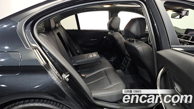 BMW 3-Series 2016 — photo 11