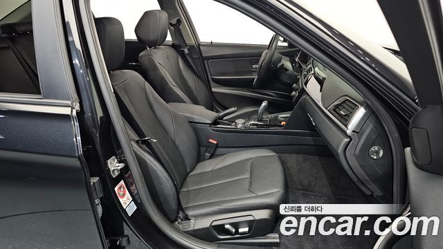 BMW 3-Series 2016 — photo 12