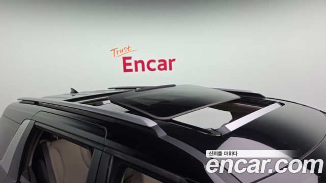 Kia Canival 2023 — photo 18