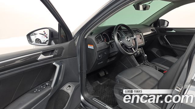 Volkswagen Tiguan 2020 — photo 10