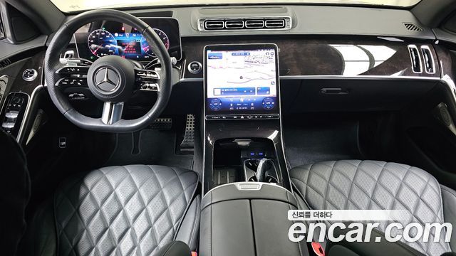 Mercedes-Benz S-Class 2025 — photo 10