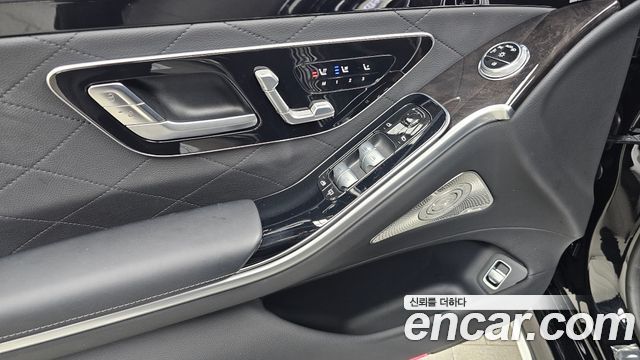 Mercedes-Benz S-Class 2025 — photo 25