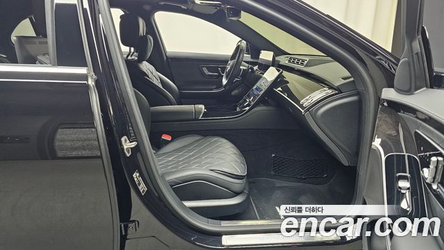 Mercedes-Benz S-Class 2025 — photo 16