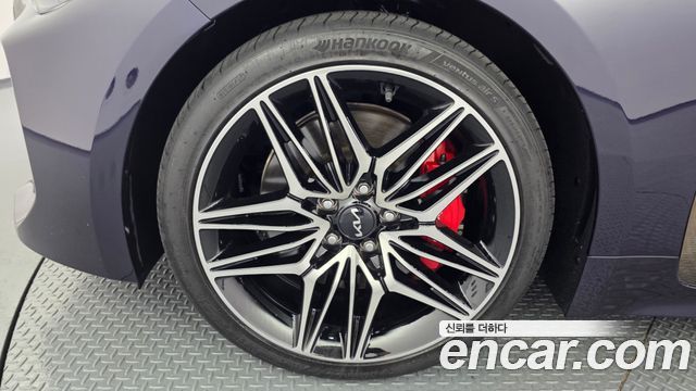Kia Stinger 2023 — photo 5
