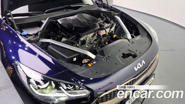 Kia Stinger 2023 — photo 6