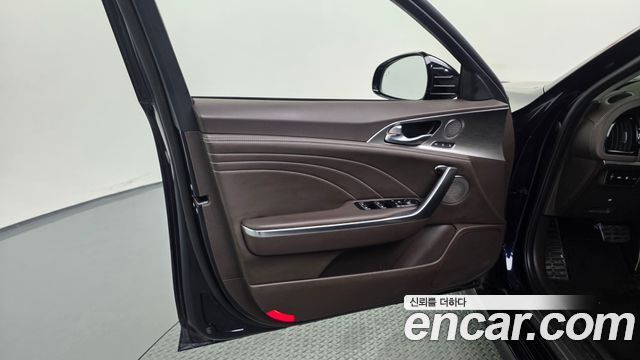 Kia Stinger 2023 — photo 14