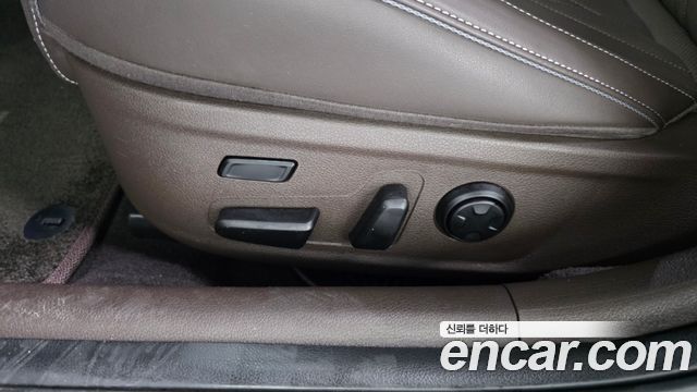 Kia Stinger 2023 — photo 31