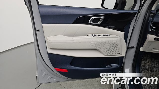 Kia Canival 2025 — photo 14