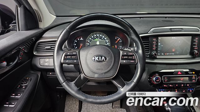 Kia Sorento 2018 — photo 19