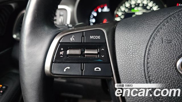 Kia Sorento 2018 — photo 23