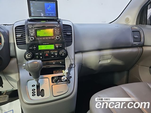 Kia Canival 2013 — photo 10