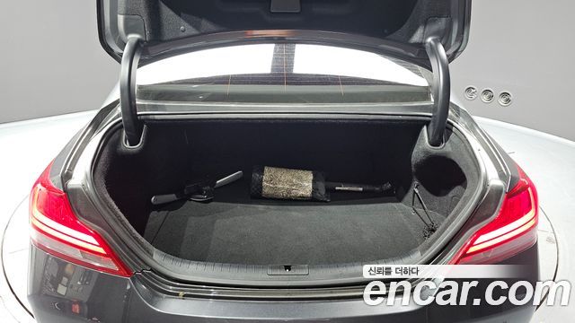 Genesis G70 2018 — photo 20