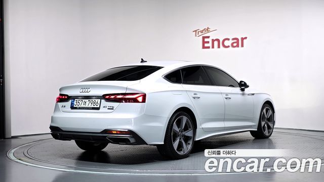 Audi A5 2021 — photo 2