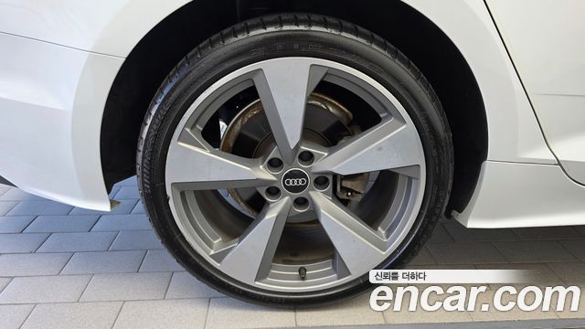 Audi A5 2021 — photo 5