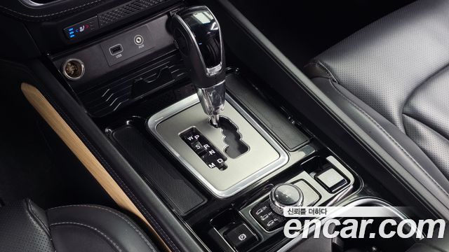 KG Mobility Rexton 2018 — photo 12