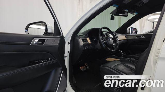 KG Mobility Rexton 2018 — photo 13