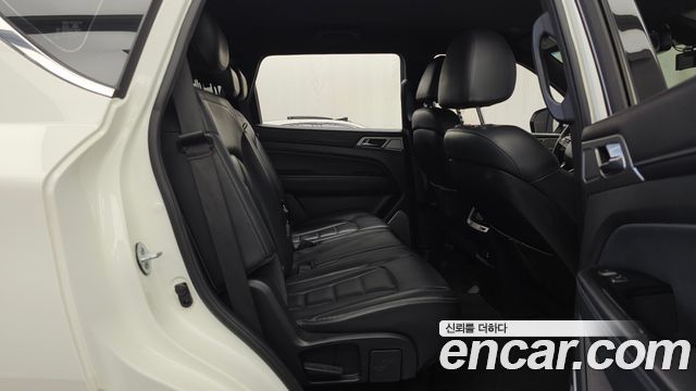 KG Mobility Rexton 2018 — photo 18