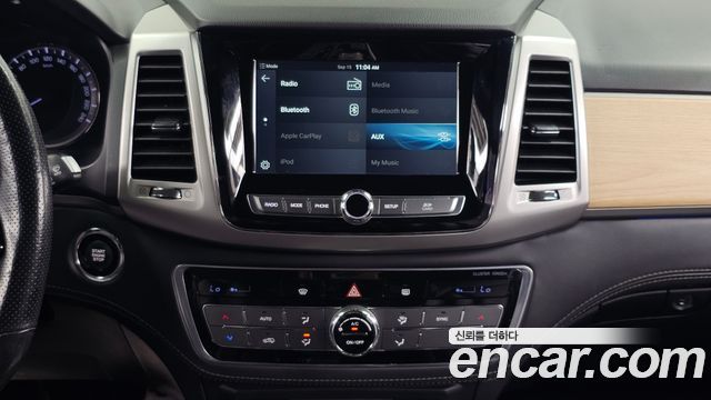 KG Mobility Rexton 2018 — photo 20