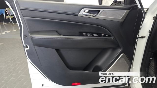 KG Mobility Rexton 2018 — photo 14