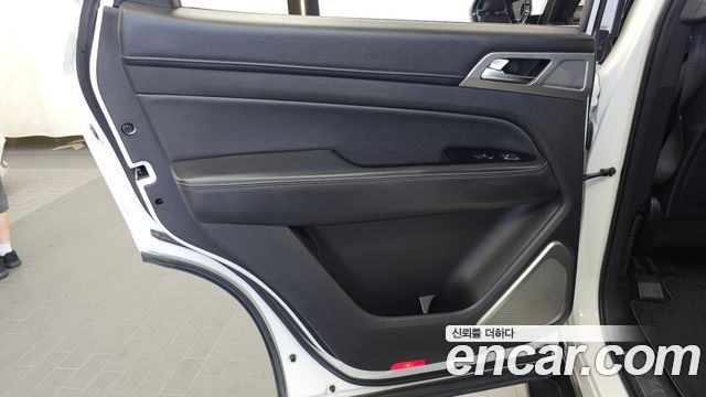 KG Mobility Rexton 2018 — photo 15